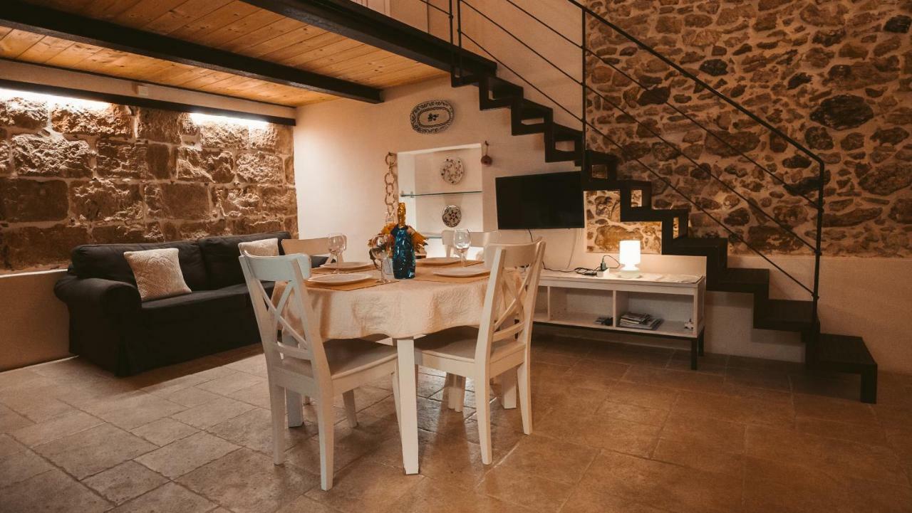 Hillary'S Loft Apartment Alghero Luaran gambar